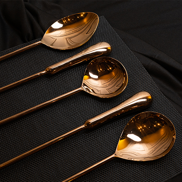 Manufacturer and supplier of fancy barware set, catering utensils and equipment, decorative items, and tableware for hotels, restaurants and banquet halls in Delhi, India
